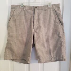 Callaway Mens Golf Shorts SIZE 36 Preppy Non-Slip Waist Casual‎ 10" Inseam Plaid
